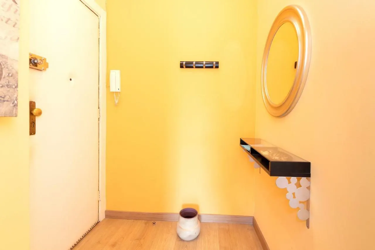 Apartmán Housalia Guell & Gracia Barcelona 0*,